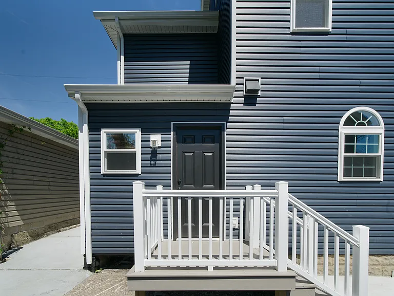 308-310 Peach St — Photo 9