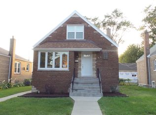 5604 S Sayre Ave, Chicago, IL 60638
