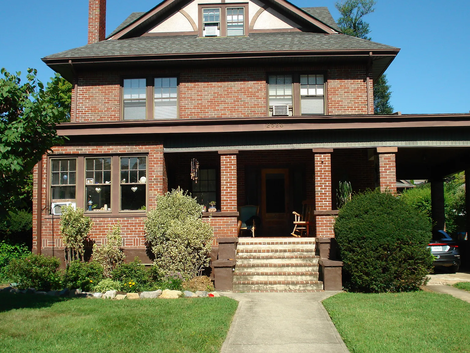 1 bed, $1,000 — Photo 2
