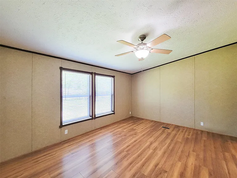 26806 N Marek Ln — Photo 17