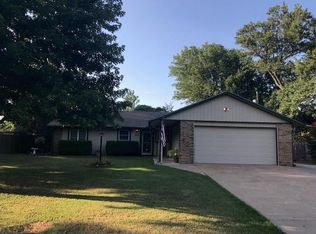 1014 W Beech St, Independence, KS 67301