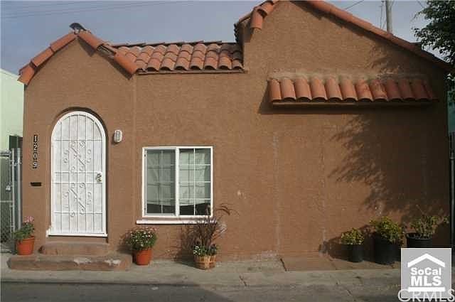 1st image of 1209 E Barcelona Pl