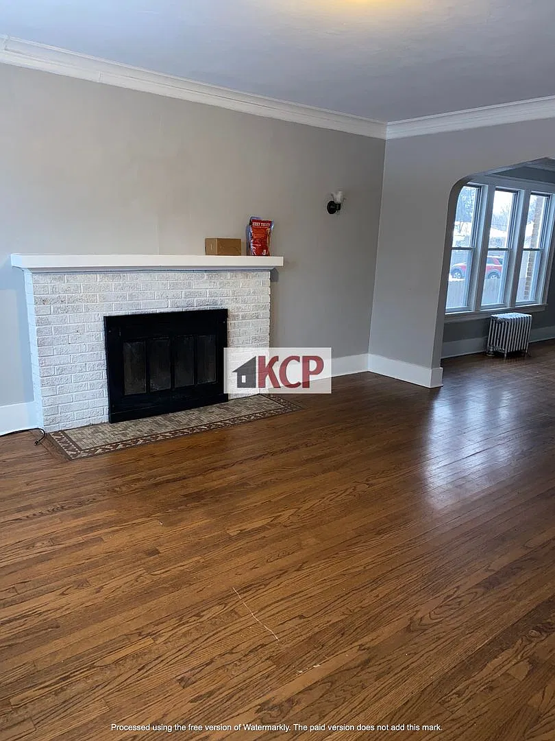 C2 Properties-442 Hickory — Photo 2