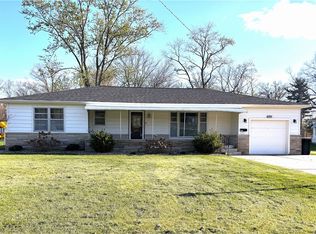 803 E Grove Ave, Effingham, IL 62401