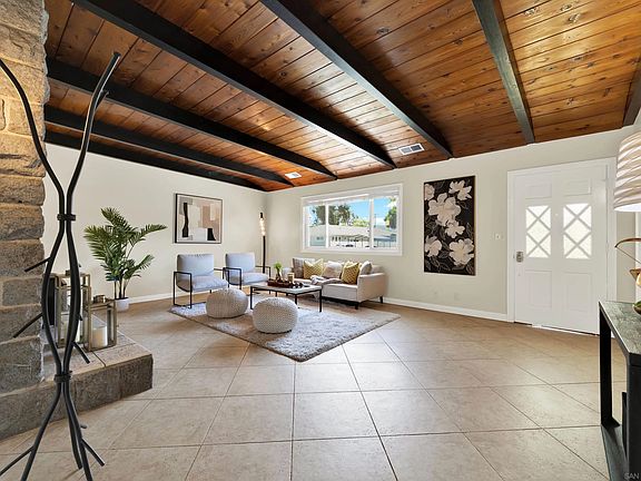 5th image of 14382 Poway Rd