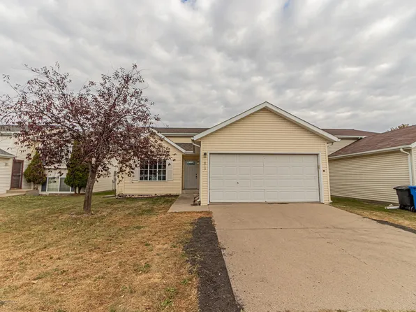 1815 56th Ave S, Fargo, ND 58104