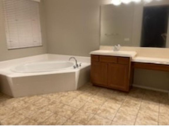 5th image of 40286 Ariel Hope Way