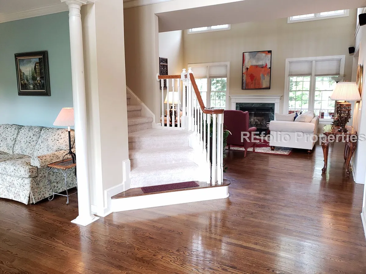 Property Image 2 - 200 Circle On The Grn