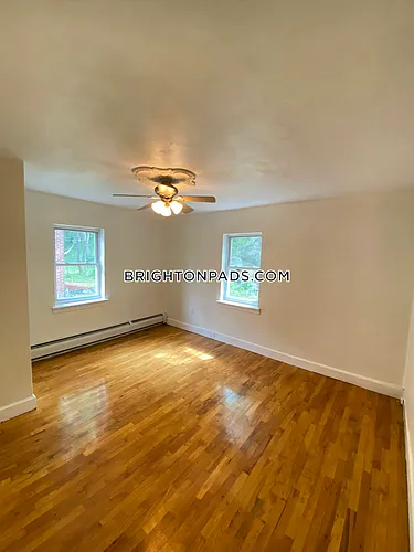 27 Brock St #1 Photo 1