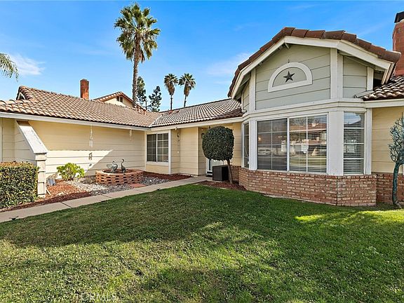 3rd image of 24207 Old Country Rd