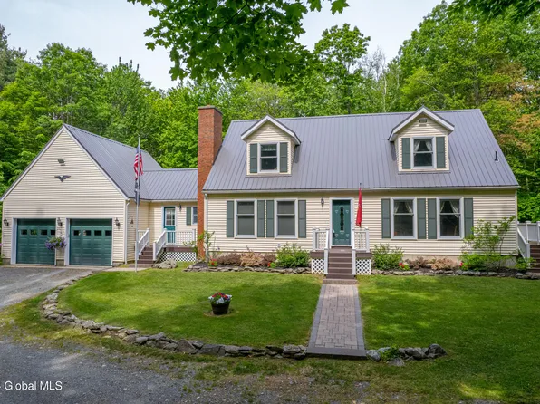 27 Fire Tower Road, Petersburgh, NY 12138