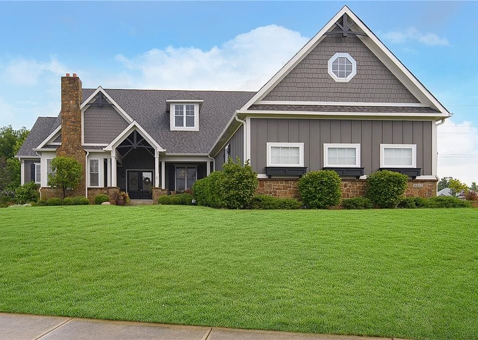 1st image of 16802 Durmast Oak Dr