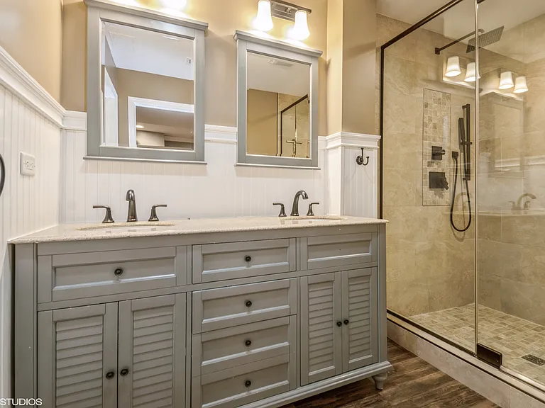 2417 N Ridgeway Ave #1 — Photo 20