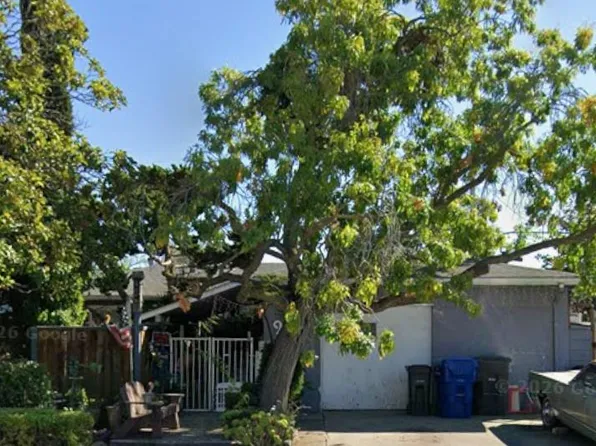 912 Connie Dr, Campbell, CA 95008