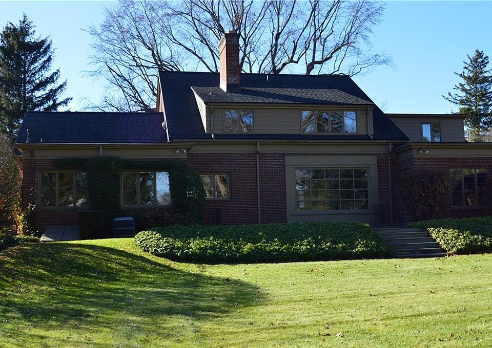 2nd image of 2980 East Ave
