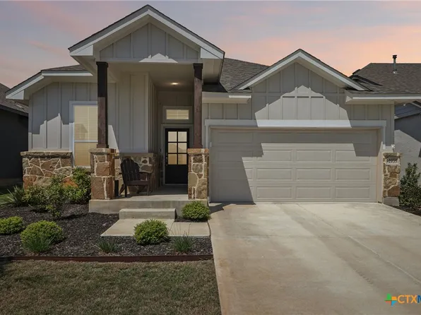 1935 Scare Crow, New Braunfels, TX 78130