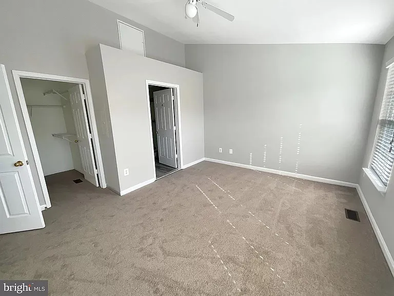 2482 Angeline Dr #301 — Photo 7