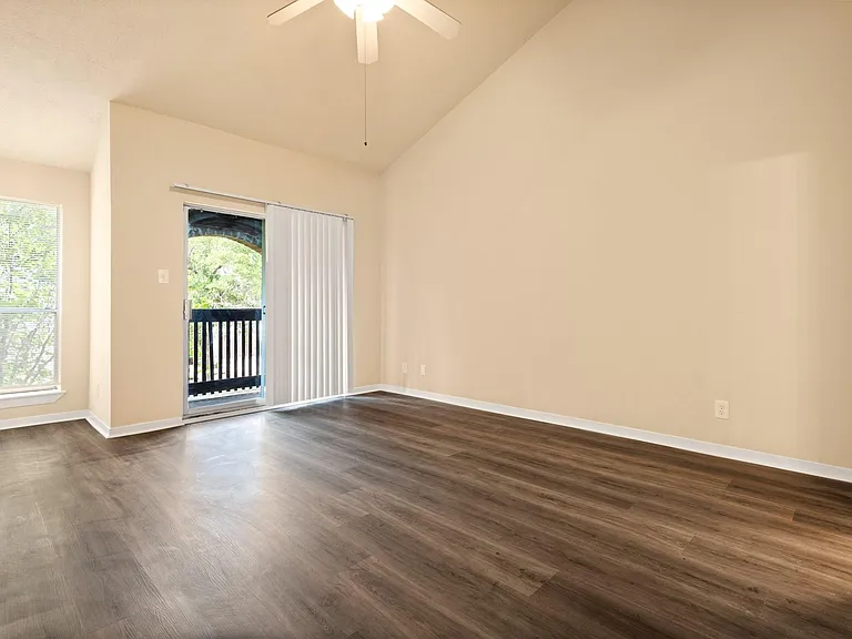 5921 Arncliffe Dr #5921 — Photo 10