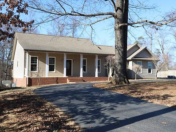 4th image of 213 Ridgewood Rd