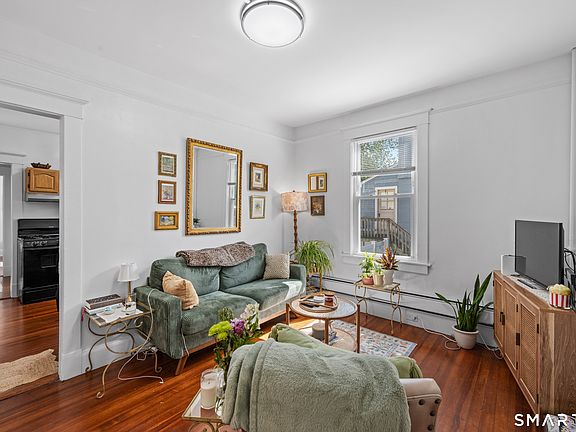 4th image of 88 Riverview Avenue