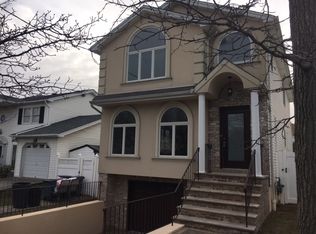 198 Chelsea St, Staten Island, NY 10307