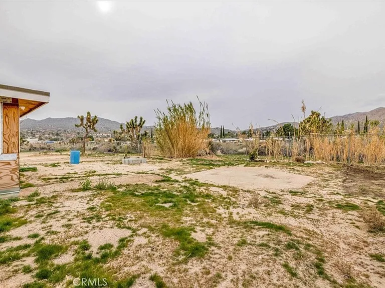 57726 Starlight Mesa Rd — Photo 57