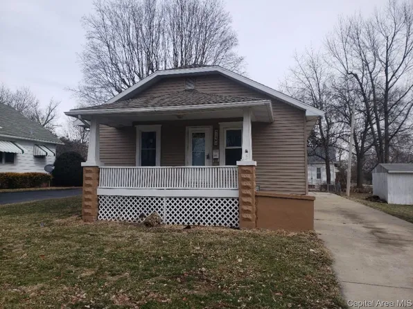 140 Spaulding Pl, Jacksonville, IL 62650