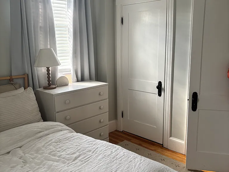 519 Brighton Ave — Photo 12