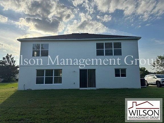 4th image of 413 Country Cottage Ln