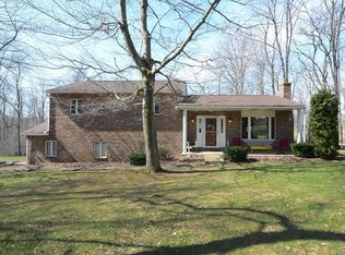 112 Short Dr, Clinton, PA 15026