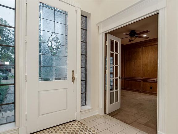 4th image of 20127 Chateau Bend Dr