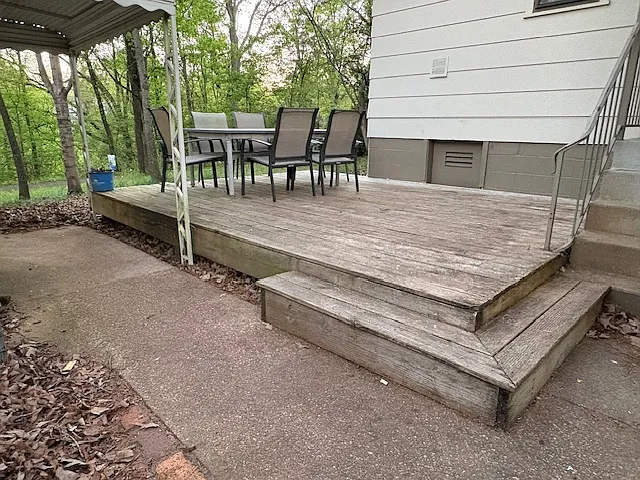 652 Howell St — Photo 11