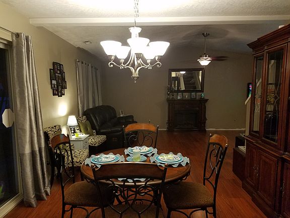 Dining and living rm