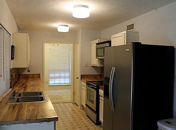 3rd image of 6556 Chinaberry Trl