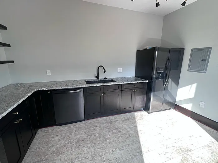 1025 Scott St #2 — Photo 11