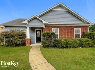 241 Saratoga Ln, Calera, AL 35040