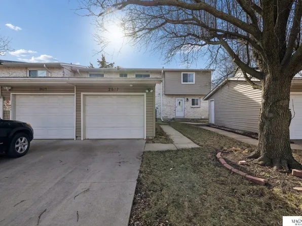 2617 Piccadilly Ct, Lincoln, NE 68512