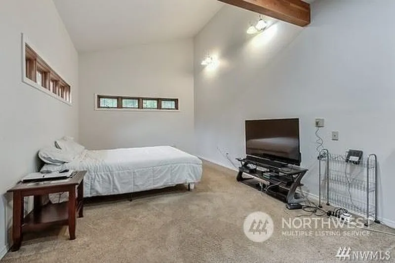 Thumbnail 18