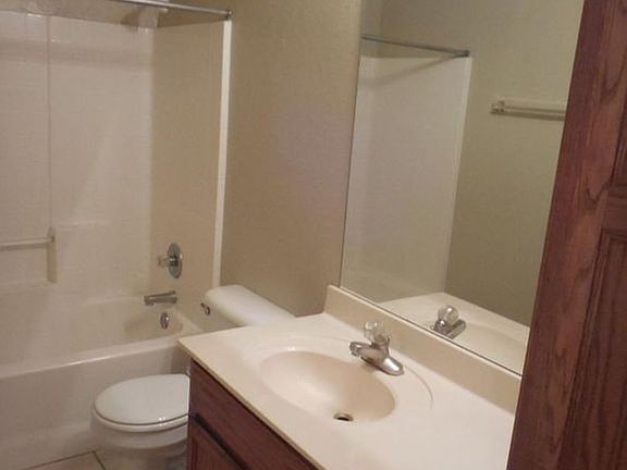 2nd image of 1209 Northern Hills Rd