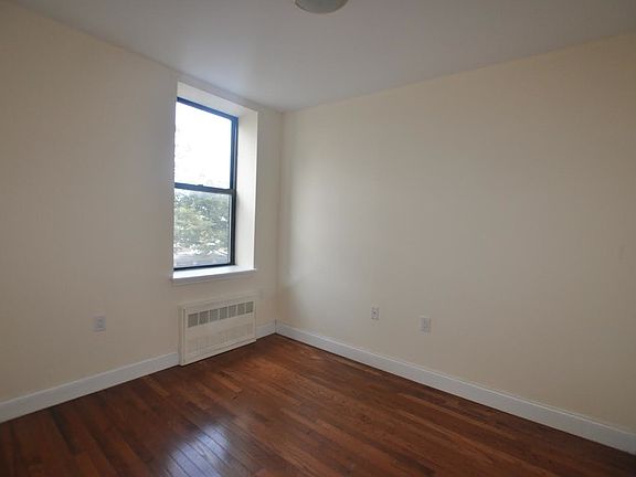 4th image of 346 E 29th St #2GVB