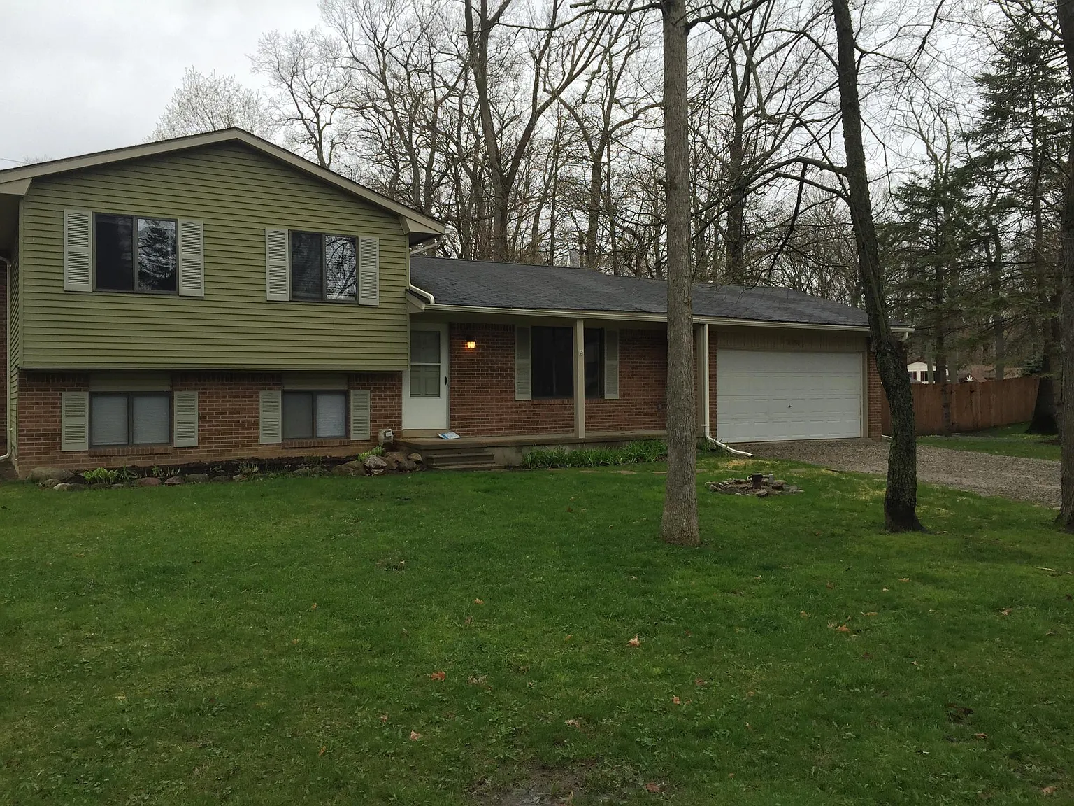 3584 Woodview Ave photo 1