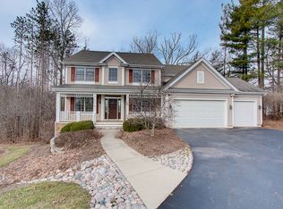 3403 Kettle Ct, Island Lake, IL 60042