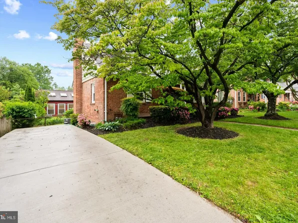 1708 Brisbane St, Silver Spring, MD 20902