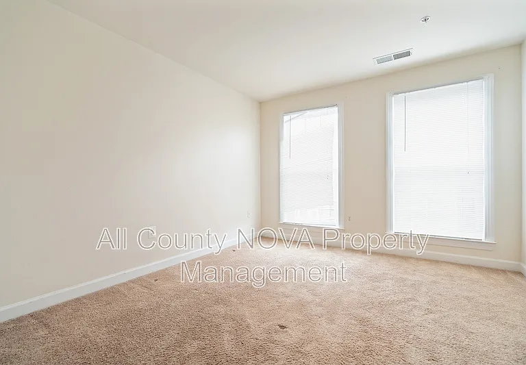 3546 Carriage Walk Ln #47-D — Photo 12