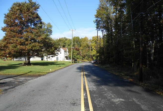 2nd image of 1023 Kirk Rd