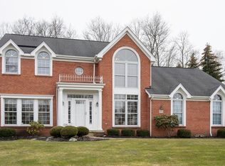 395 Independence Dr, Orchard Park, NY 14127