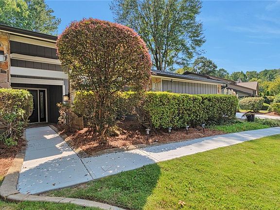 2nd image of 3086 Quailridge Ct