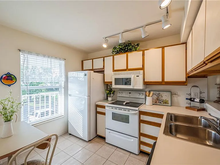 1325 Mainsail Dr #1213 — Photo 12