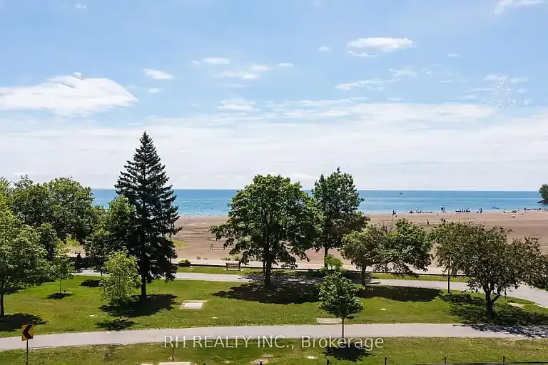 1820 Lake Shore Blvd E #1A — Photo 1