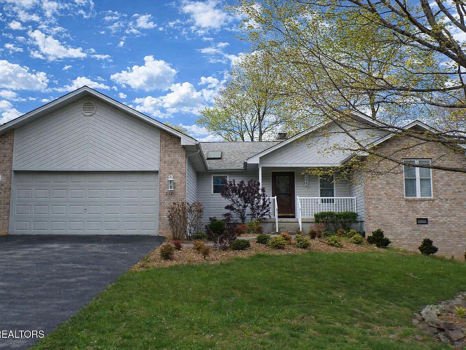 1st image of 161 Cromwell Ln